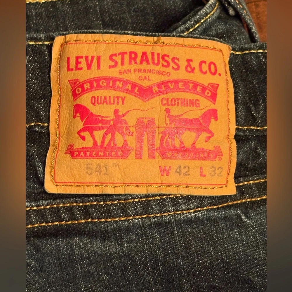 Levi's Men's Deep Indigo Relaxed Jeans 541 42x32